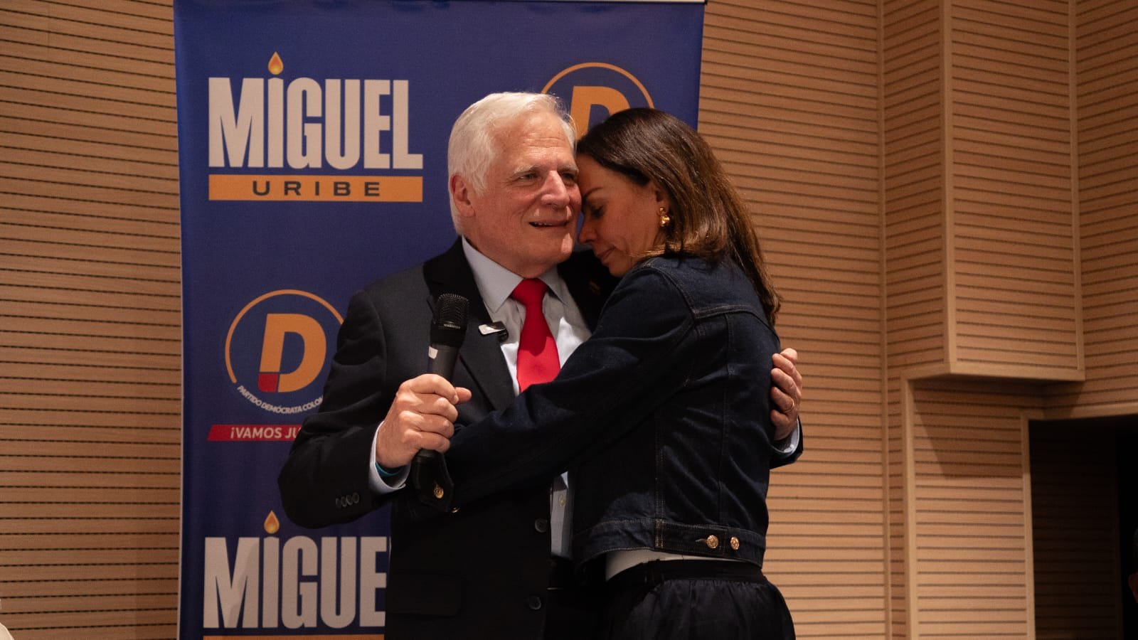 Miguel Uribe - inscripcion candidatura presidencial